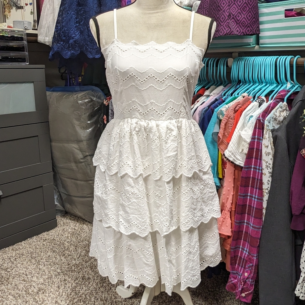 Express Size S White Eyelet Tiered Scalloped Edge Sun Dress